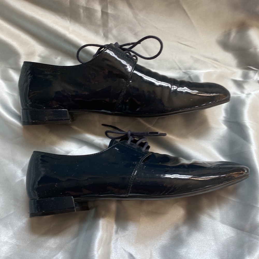 Like New Prada Patent Leather Jazz-style Shoes - Picture 5 of 12